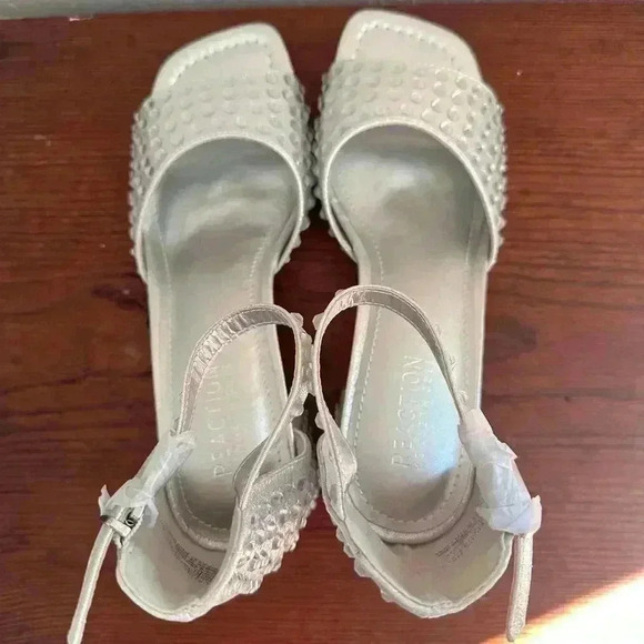 KENNETH COLE REACTION Women Nori Block Heel Dress Sandals Size 7 Silver - Picture 9 of 12